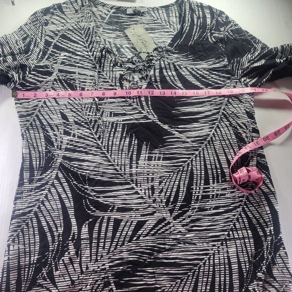 J Valdi Women Black & White Floral Tropical Abstract Rayon Tunic Shirt Size L - Picture 9 of 10